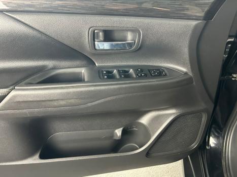 MITSUBISHI Outlander 2.0 16V 4P AUTOM�TICO, Foto 11