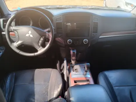 MITSUBISHI Pajero Full 3.2 16V 4P HPE 4X4 TURBO DIESEL AUTOM�TICO, Foto 7