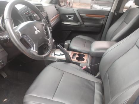 MITSUBISHI Pajero Full 3.2 16V 4P HPE 4X4 TURBO DIESEL AUTOM�TICO, Foto 11