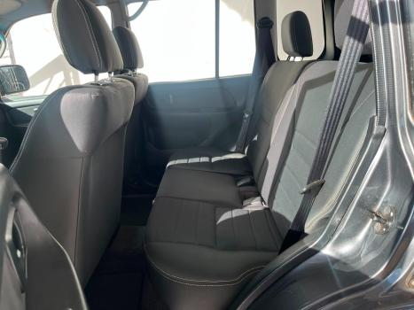 MITSUBISHI Pajero TR4 2.0 16V 4P, Foto 11