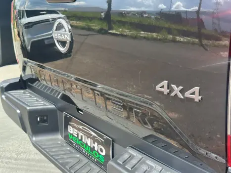 NISSAN Frontier 2.3 16V LE 4X4 CABINE DUPLA BI-TURBO DIESEL AUTOM�TICO, Foto 9