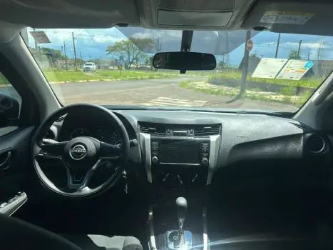 NISSAN Frontier 2.3 16V LE 4X4 CABINE DUPLA BI-TURBO DIESEL AUTOM�TICO, Foto 15