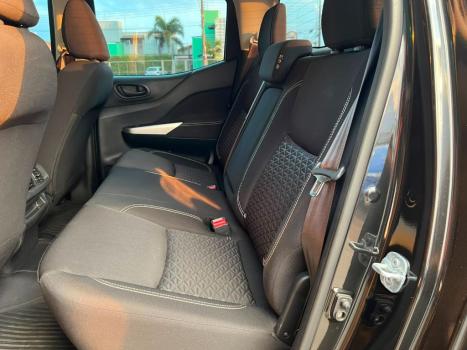 NISSAN Frontier 2.3 16V LE 4X4 CABINE DUPLA BI-TURBO DIESEL AUTOM�TICO, Foto 17