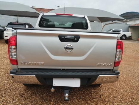 NISSAN Frontier 2.3 16V XE 4X4 CABINE DUPLA BI-TURBO DIESEL AUTOM�TICO, Foto 12