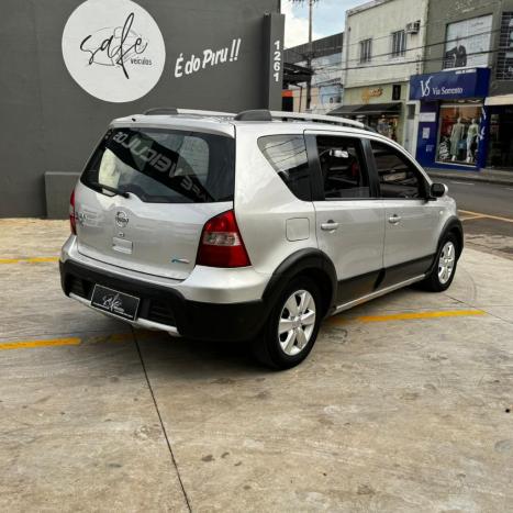 NISSAN Livina 1.8 16V 4P SL X-GEAR FLEX AUTOM�TICO, Foto 4