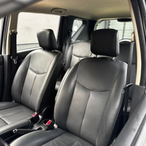 NISSAN Livina 1.8 16V 4P SL X-GEAR FLEX AUTOM�TICO, Foto 8