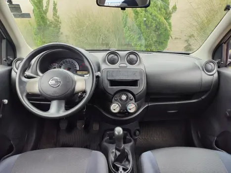 NISSAN March 1.0 16V 4P FLEX, Foto 9
