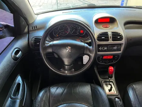 PEUGEOT 206 1.6 16V 4P FELINE AUTOM�TICO, Foto 9