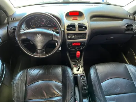 PEUGEOT 206 1.6 16V 4P FELINE AUTOM�TICO, Foto 10