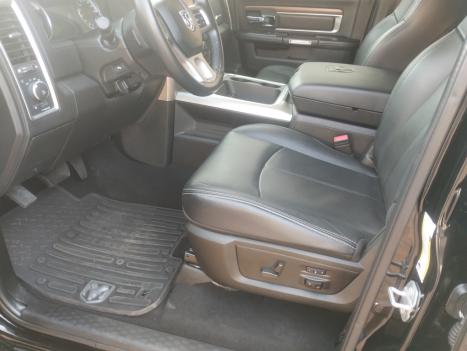 RAM 1500 5.7 V8 CLASSIC LARAMIE CABINE DUPLA 4X4 AUTOM�TICO, Foto 3