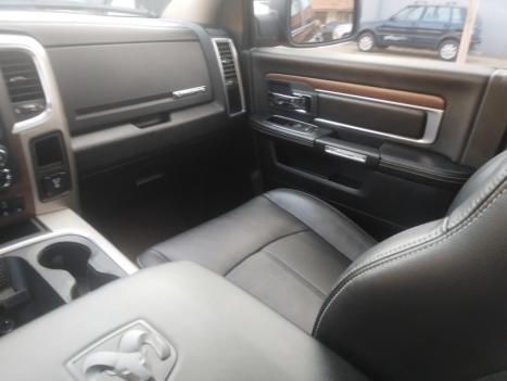 RAM 1500 5.7 V8 CLASSIC LARAMIE CABINE DUPLA 4X4 AUTOM�TICO, Foto 5