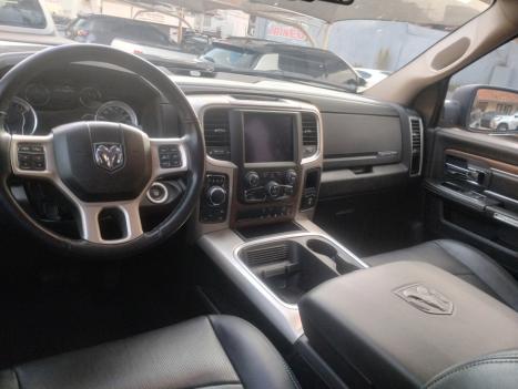 RAM 1500 5.7 V8 CLASSIC LARAMIE CABINE DUPLA 4X4 AUTOM�TICO, Foto 6