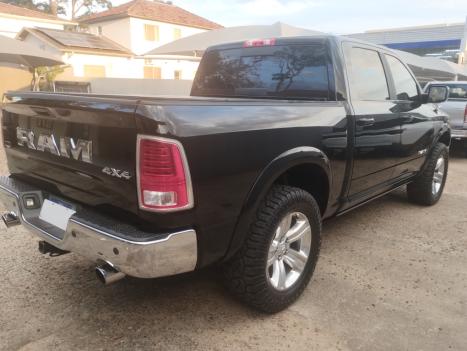 RAM 1500 5.7 V8 CLASSIC LARAMIE CABINE DUPLA 4X4 AUTOM�TICO, Foto 9