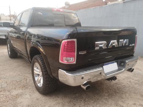 RAM 1500 5.7 V8 CLASSIC LARAMIE CABINE DUPLA 4X4 AUTOM�TICO, Foto 10