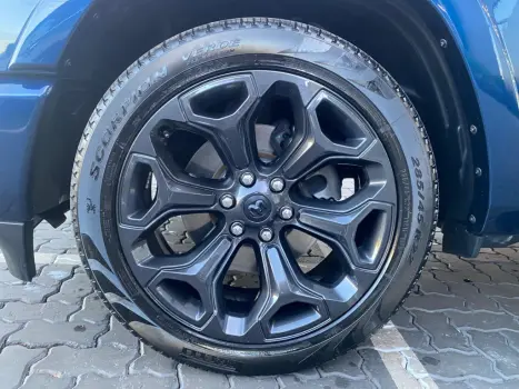 RAM 1500 5.7 V8 LIIMITED CABINE DUPLA 4X4 AUTOMTICO, Foto 7