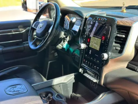 RAM 2500 6.7 I6 24V SLT CABINE DUPLA TURBO DIESEL LARAMIE 4X4 AUTOM�TICO, Foto 12