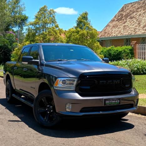 RAM Classic 5.7 V8 32V 4P HEMI LARAMIE AUTOM�TICO, Foto 2