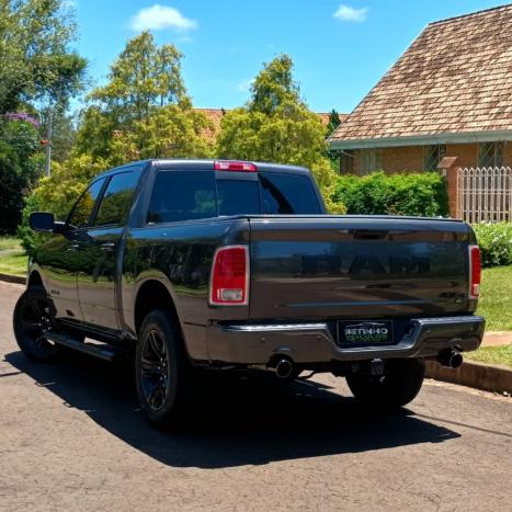 RAM Classic 5.7 V8 32V 4P HEMI LARAMIE AUTOM�TICO, Foto 3