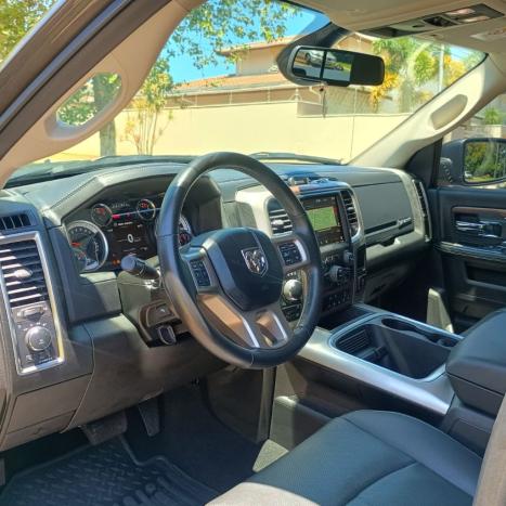 RAM Classic 5.7 V8 32V 4P HEMI LARAMIE AUTOM�TICO, Foto 11