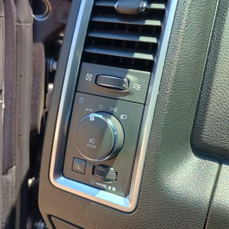 RAM Classic 5.7 V8 32V 4P HEMI LARAMIE AUTOM�TICO, Foto 15