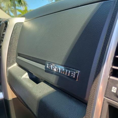 RAM Classic 5.7 V8 32V 4P HEMI LARAMIE AUTOM�TICO, Foto 17