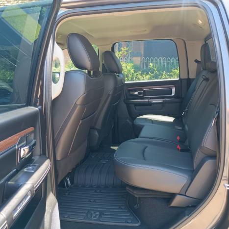 RAM Classic 5.7 V8 32V 4P HEMI LARAMIE AUTOM�TICO, Foto 18