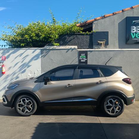 RENAULT Captur 1.3 16V 4P FLEX TCE ICONIC TURBO X-TRONIC AUTOM�TICO CVT, Foto 2