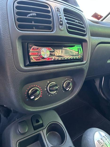 RENAULT Clio Hatch 1.0 16V 4P RL, Foto 10