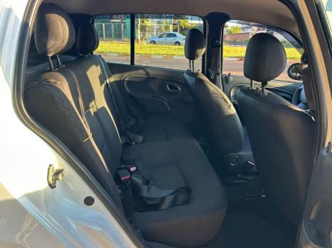 RENAULT Clio Hatch 1.0 16V 4P RL, Foto 12