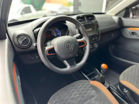 RENAULT Kwid 1.0 12V 4P SCE FLEX OUTSIDER, Foto 11