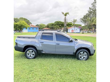 RENAULT Oroch 1.6 16V 4P FLEX INTENSE, Foto 7