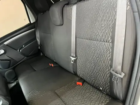 RENAULT Oroch 1.6 16V 4P FLEX EXPRESSION, Foto 9