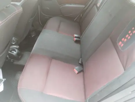 RENAULT Sandero 1.6 16V 4P FLEX STEPWAY AUTOM�TICO, Foto 11