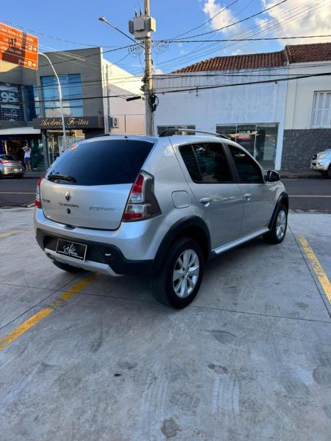 RENAULT Sandero 1.6 4P FLEX STEPWAY, Foto 5