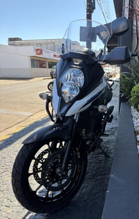SUZUKI V-Strom DL 650 ABS, Foto 3