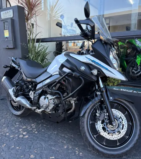 SUZUKI V-Strom DL 650 ABS, Foto 3