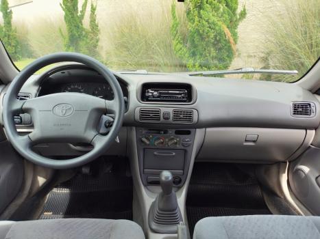 TOYOTA Corolla 1.8 16V 4P XEI, Foto 9