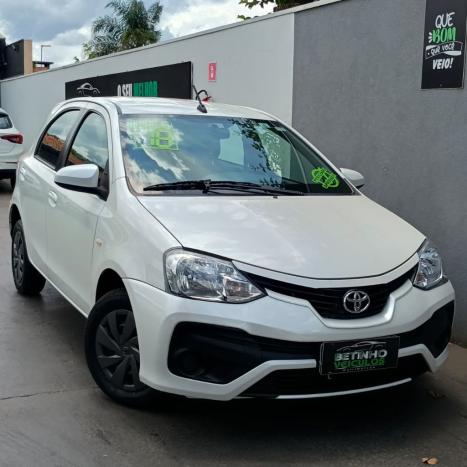 TOYOTA Etios Hatch 1.5 16V 4P FLEX XS AUTOMTICO, Foto 2