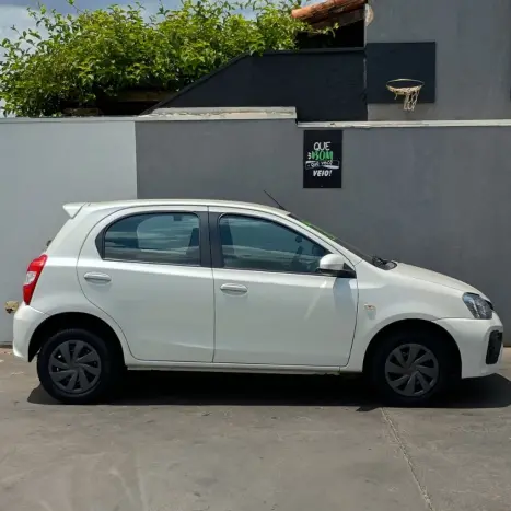 TOYOTA Etios Hatch 1.5 16V 4P FLEX XS AUTOMTICO, Foto 6