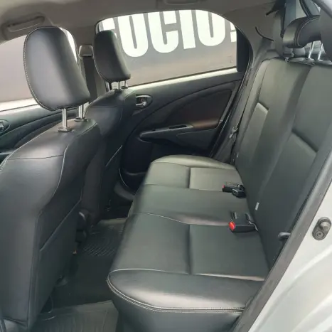 TOYOTA Etios Hatch 1.5 16V 4P FLEX XLS AUTOMTICO, Foto 14