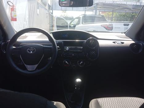 TOYOTA Etios Hatch 1.3 16V 4P FLEX X, Foto 13