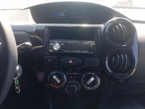 TOYOTA Etios Hatch 1.3 16V 4P FLEX X, Foto 16