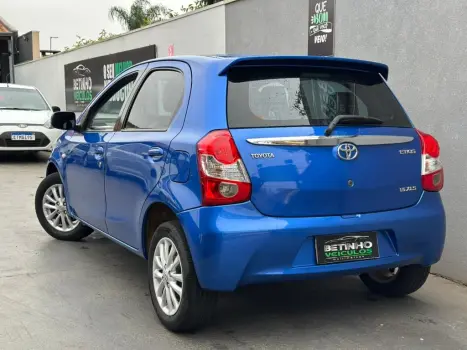 TOYOTA Etios Hatch 1.5 16V 4P FLEX XLS, Foto 3