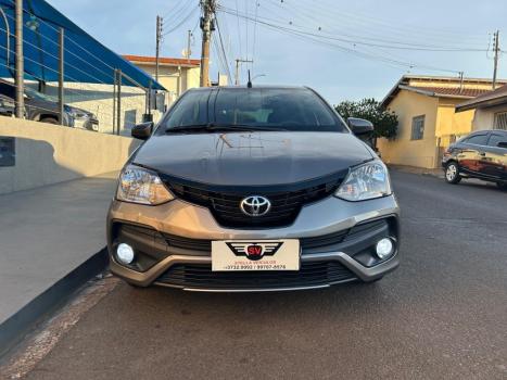 TOYOTA Etios Hatch 1.3 16V 4P FLEX X AUTOM�TICO, Foto 2