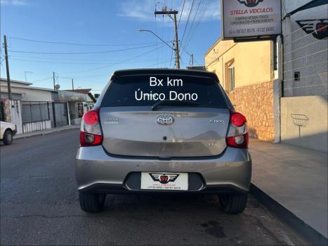 TOYOTA Etios Hatch 1.3 16V 4P FLEX X AUTOM�TICO, Foto 1