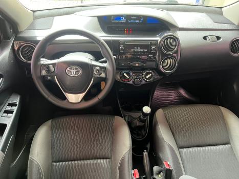 TOYOTA Etios Sedan 1.5 16V 4P FLEX XS, Foto 4