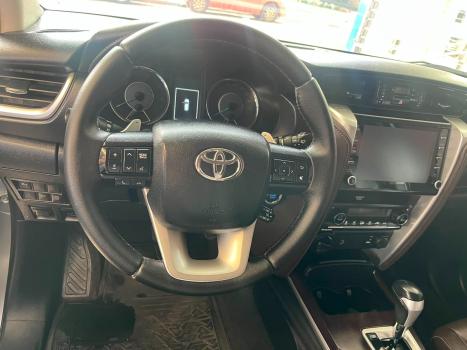 TOYOTA Hilux , Foto 8
