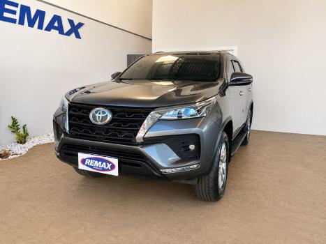 TOYOTA Hilux , Foto 3