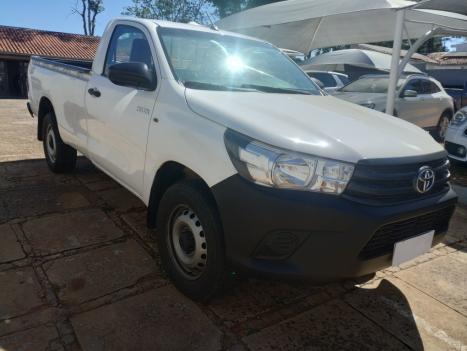 TOYOTA Hilux Caminhonete 2.8 4X4 DIESEL CABINE SIMPLES, Foto 3