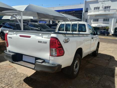 TOYOTA Hilux Caminhonete 2.8 4X4 DIESEL CABINE SIMPLES, Foto 6